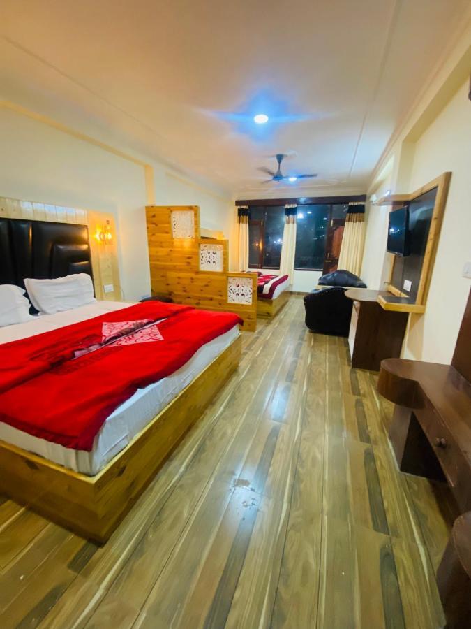 Hotel Hawa Mahal Manāli Екстериор снимка